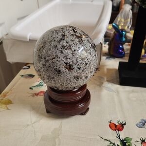 XL Yooperlite UV Reactive Crystal Sphere w/ stand holder, ~4.6in